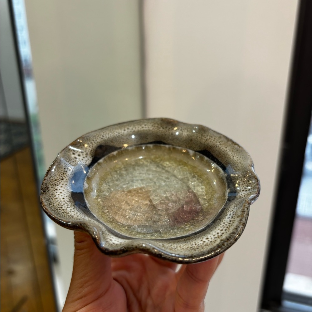 Textured Ceramic Dish - Picture 3 of 3